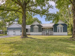 302 E Market St, Diamond, MO 64840