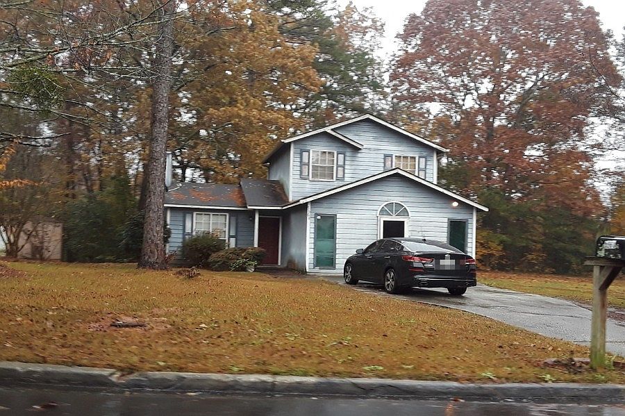1st image of 5668 Bradley Cir