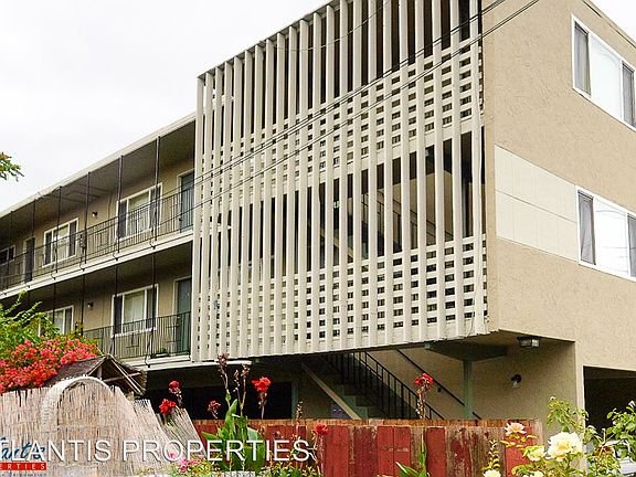 2nd image of 457 S 10th St APT 06