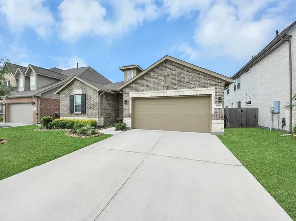 1859 Beau Banks Way, Alvin, TX 77511