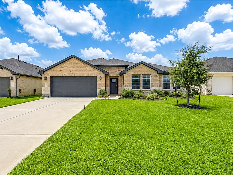 3238 Derry Hill Dr — Photo 2