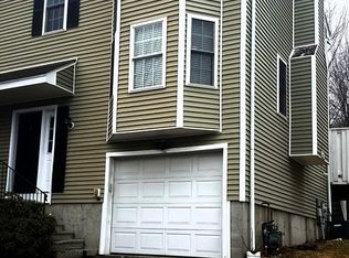 77 Ledgecrest Dr, Worcester, MA 01603