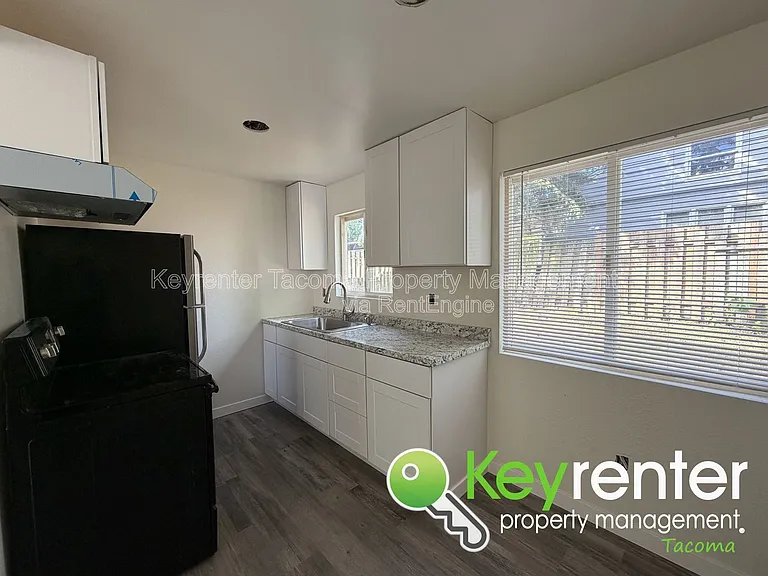9010 Rose Rd SW — Photo 1
