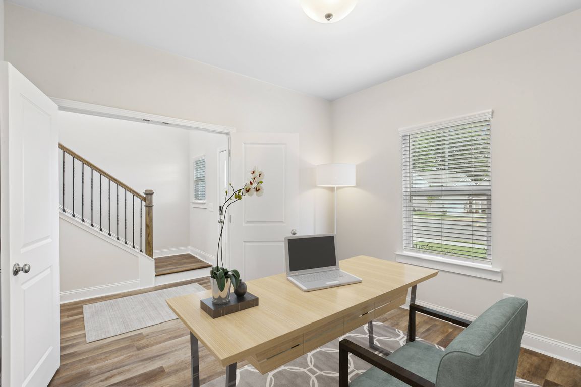 Private office space at the entrance of the home