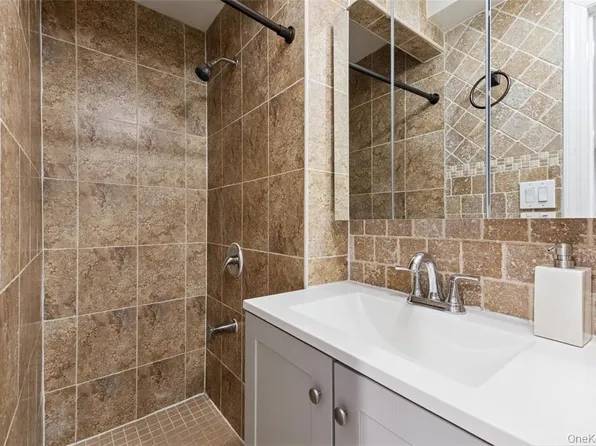 164-53 85th Street image 36 of 40