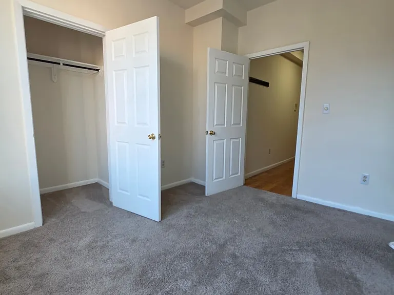 530 Monroe St #8 — Photo 1