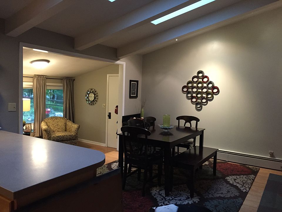 1st image of 601 E Park St