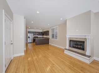 2425 W Arthington St #1, Chicago, IL 60612