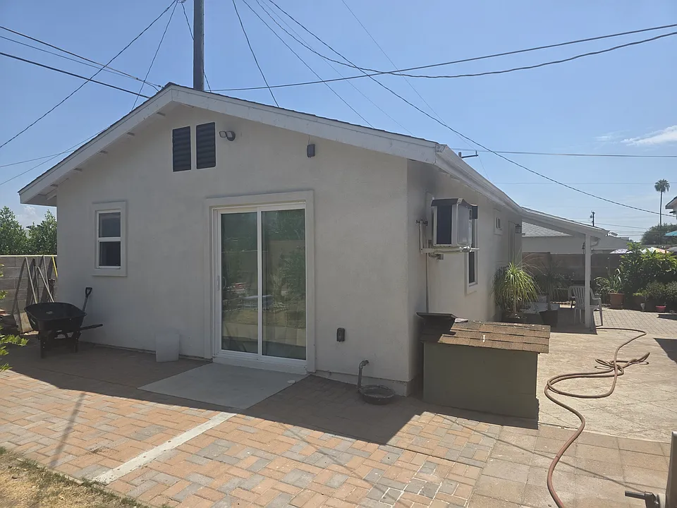 541 N Yucca Ave #1