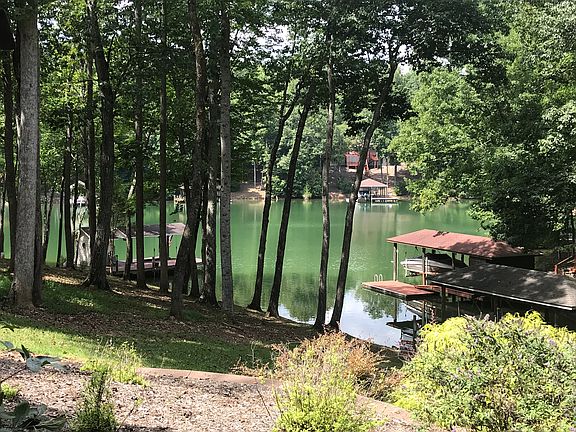 2nd image of 308 Larboard Dr
