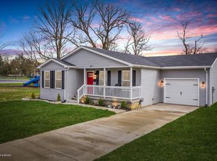 317 Paradise Ave, Sellersburg, IN 47172