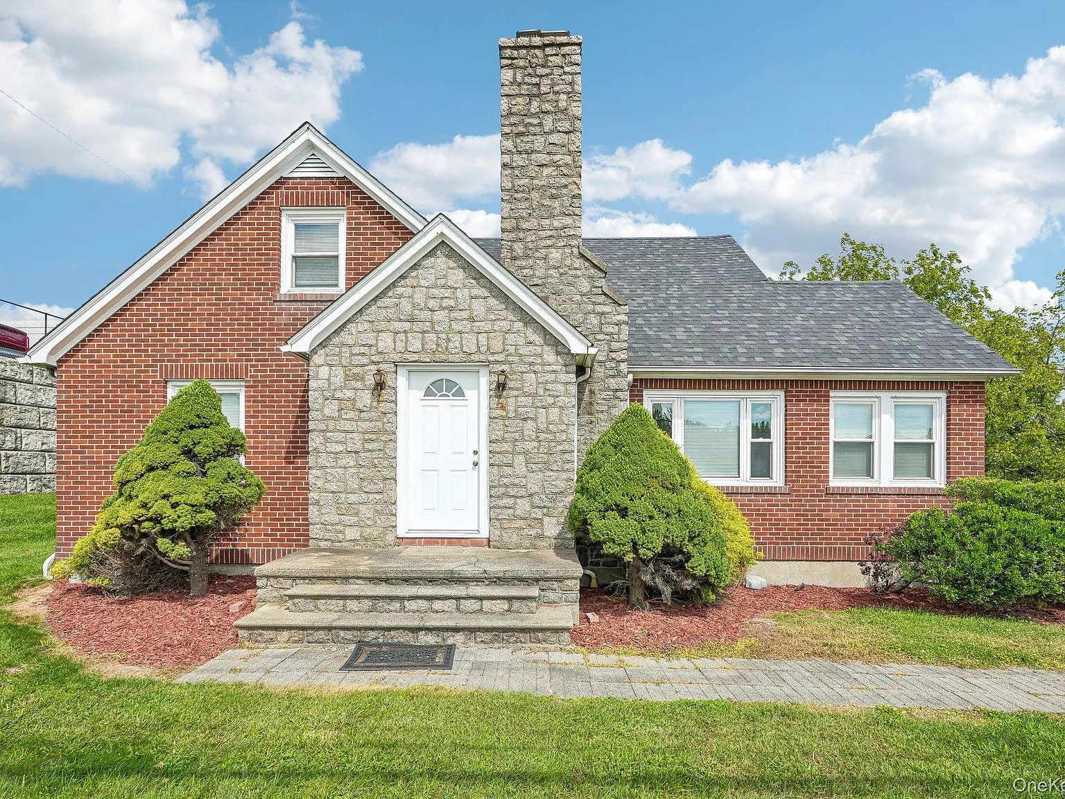 4 bed, 3.0 bath, 2283 sqft, $3,500 — Photo 1