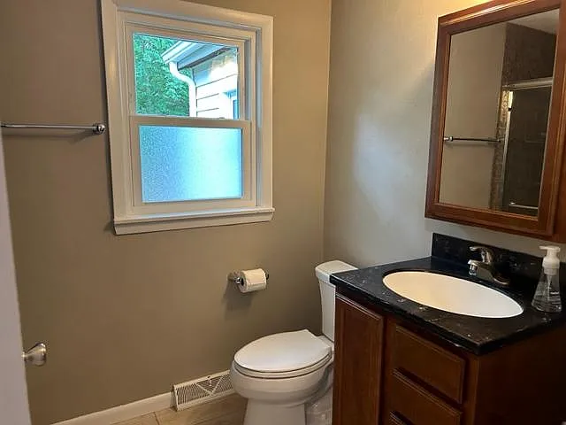 406 Taft St — Photo 12