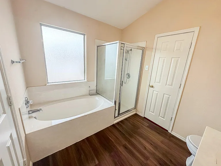 1101 Whitley Dr — Photo 15