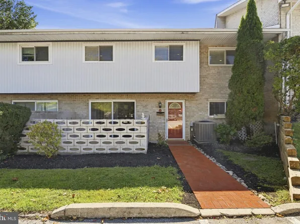 1518 Manley Rd APT A27, West Chester, PA 19382