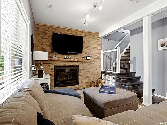 3rd image of 1207 5Th AVENUE