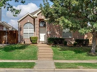 8121 Springmoss Dr, Plano, TX 75025