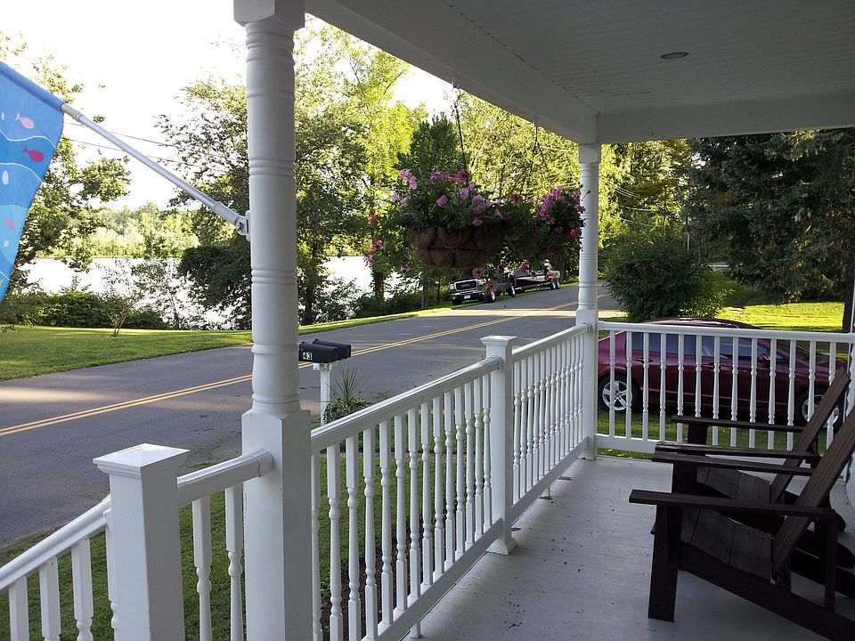Front porch - river view