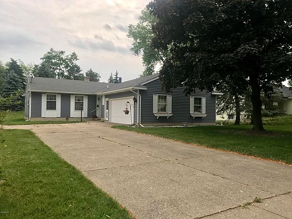 4th image of 4232 Weymouth Dr SE