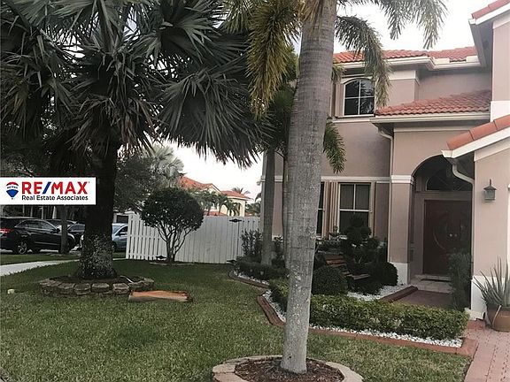 3rd image of 1359 NW 166th Ave