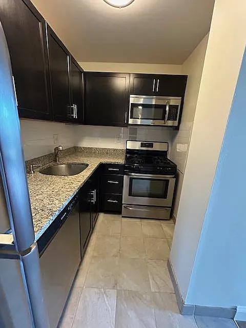 175-185 Freeman St in Brookline, MA 02446 — Photo 2