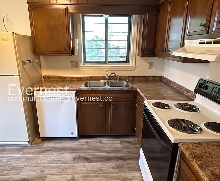 6237 Stockton Dr #A — Photo 3