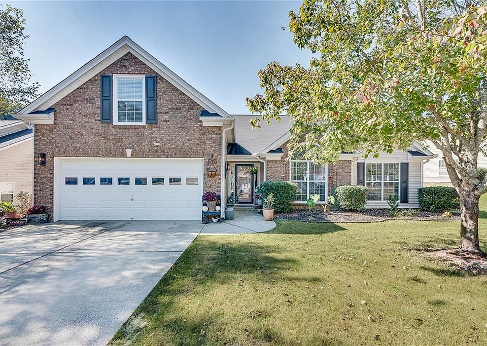 2576 Creek Station Dr Buford, GA Zillow Apartments for Rent in Buford