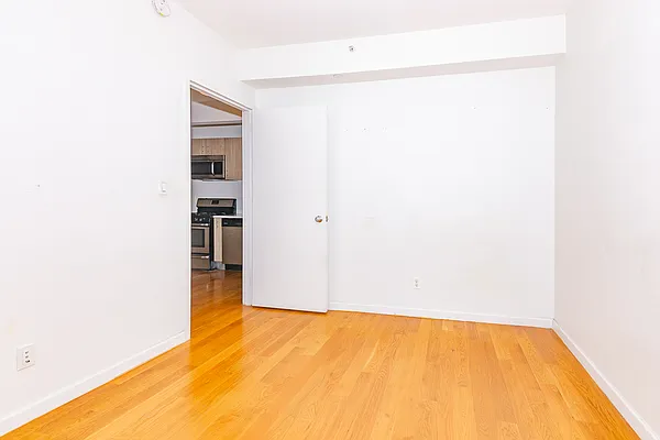 Rented by MySpaceNYC | media 7