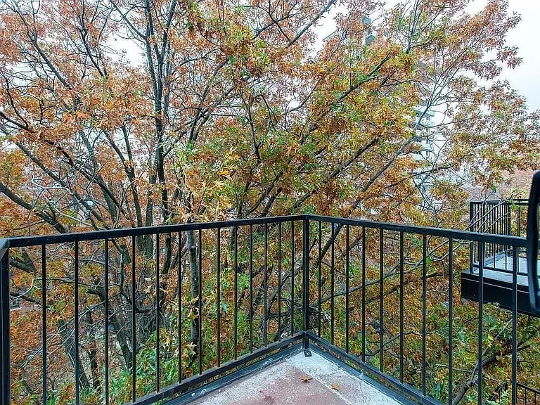 250 Lenox Rd #4D — Photo 9
