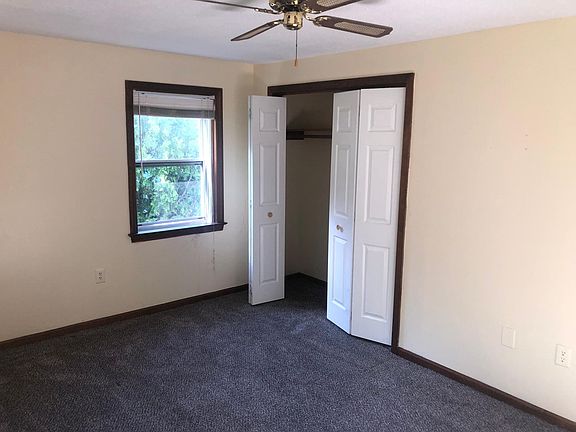 5th image of 76 Sandy Brook Dr #2