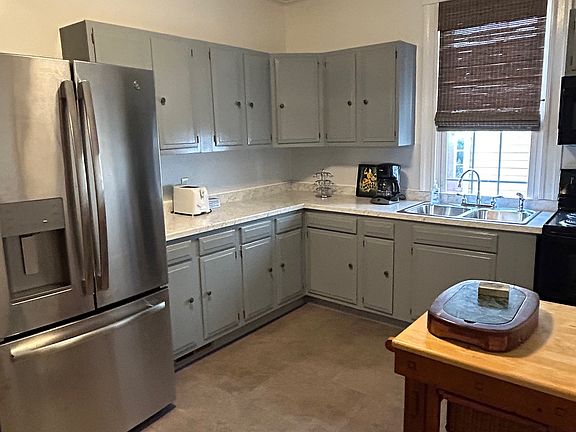3rd image of 505 Davis Ave