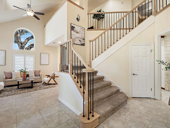 3rd image of 2929 Cedar Crest Cir