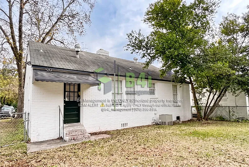 3 bed, 1.0 bath, 1238 sqft, $875 — Photo 1