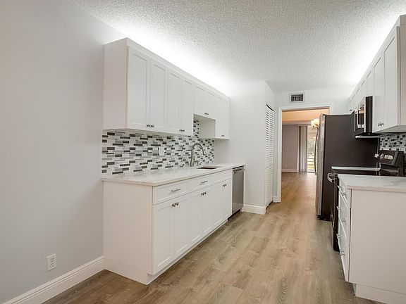 3rd image of 3286 Arcara Way APT 304