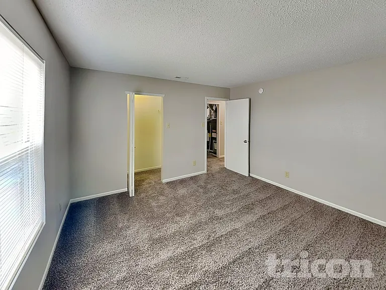 2875 Ludwig Dr — Photo 13