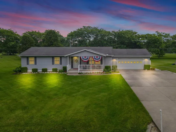 99 Ashcraft Dr, Granville, OH 43023