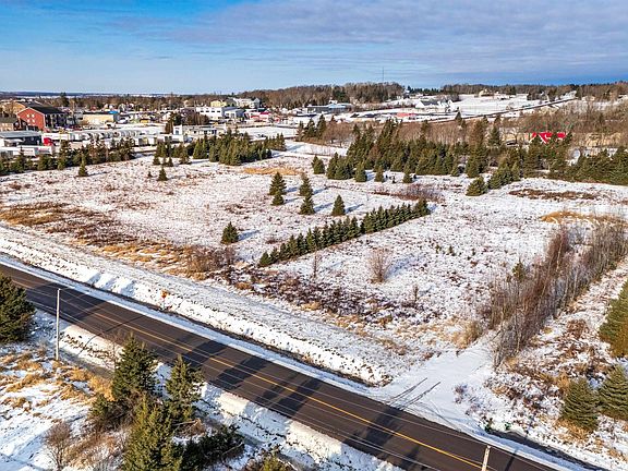 3rd image of Royalty Junction Rd