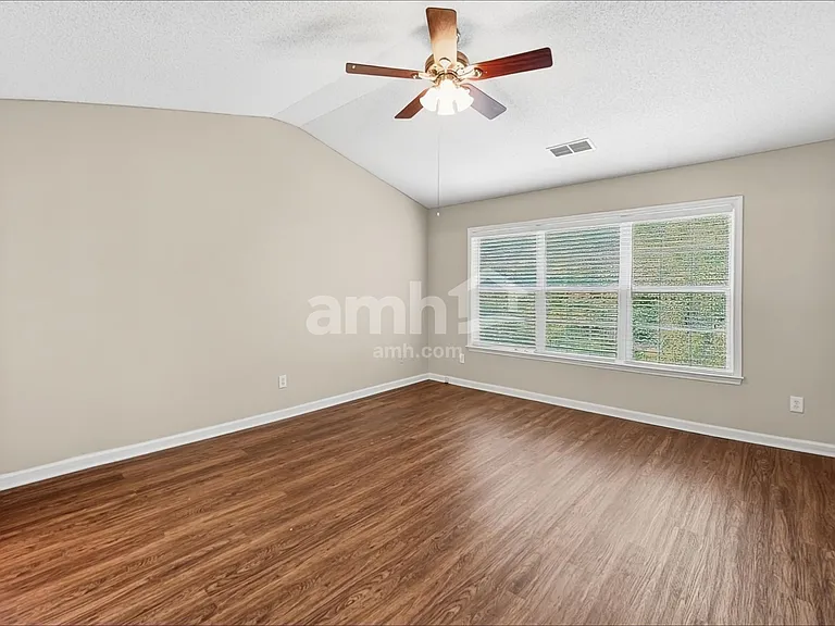 4615 Ridgefair Dr — Photo 11