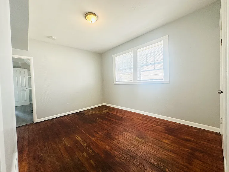 1008 Adams St SE #1 — Photo 7