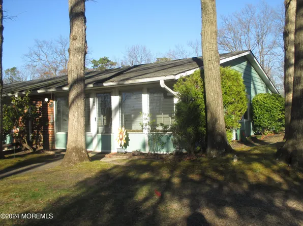 143F Farrington Court, Lakewood, NJ 08701