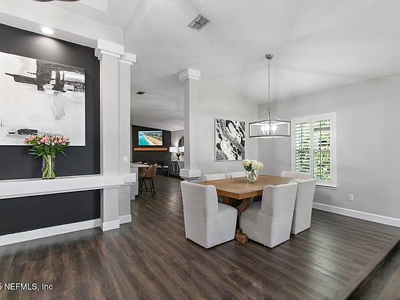 5th image of 13102 TALL TREE Drive S