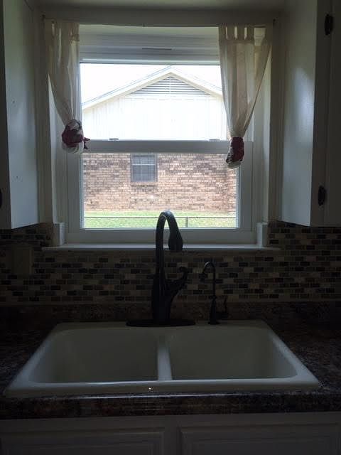 1st image of 107 E Hogan Dr