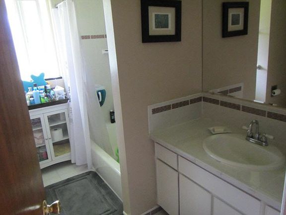 4th image of 14227 SE 22nd St