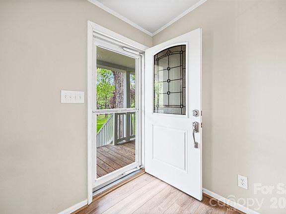 3rd image of 5590 Liberty Hill Rd