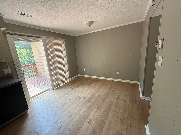 1405 Harth Dr #A — Photo 4