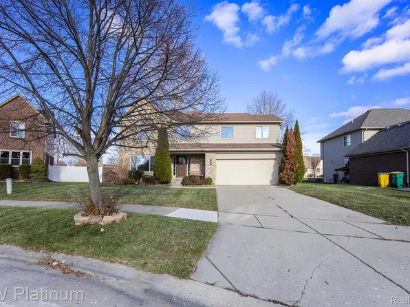 52644 Cleveland St, New Baltimore, MI 48047