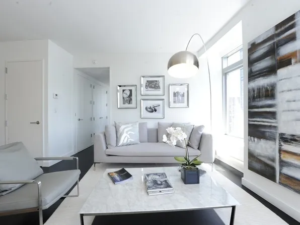 123 Washington Street image 2 of 18