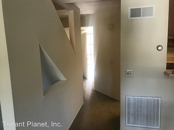 5th image of 3972 60th St Unit 136