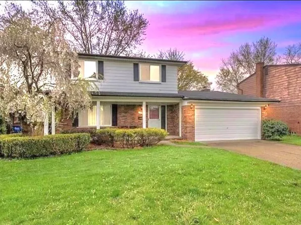 3458 Common Rd, Warren, MI 48092