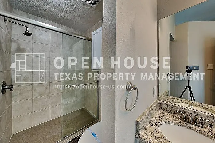 8708 Pedernales Trl — Photo 12